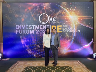 Investment forum 2023 บลจ ONE-Wealth Certified
บริษัทหลักทรัพย์นายหน้าซื้อขายหน่วยลงทุน เวลธ์ เซอร์ติฟายด์ จำกัด โดยคุณพิษณุ วัฒนวนาพงษ์ ประธานเจ้าหน้าที่บริหาร และทีมงาน เข้าร่วมงาน Investment Forum 2023 ซึ่งจัดโดย บลจ.วรรณ ในการนำเสนอมุมมอง และความท้าทายในการลงทุนในปีนี้  ณ. โรงแรมแกรนด์ ไฮแอท เอราวัณ เมื่อวันที่ 2 กุมภาพันธ์ พ.ศ.2566 ที่ผ่านมา
บริษัทหลักทรัพย์นายหน้าซื้อขายหน่วยลงทุน เวลธ์ เซอร์ติฟายด์ จำกัด โดยคุณพิษณุ วัฒนวนาพงษ์ ประธานเจ้าหน้าที่บริหาร และทีมงาน เข้าร่วมงาน Investment Forum 2023 ซึ่งจัดโดย บลจ.วรรณ ในการนำเสนอมุมมอง และความท้าทายในการลงทุนในปีนี้  ณ. โรงแรมแกรนด์ ไฮแอท เอราวัณ เมื่อวันที่ 2 กุมภาพันธ์ พ.ศ.2566 ที่ผ่านมา